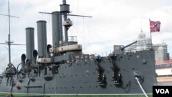 十月革命象征,目前停在圣彼得堡涅瓦河上的阿芙乐尔巡洋舰(美国之音白桦)。