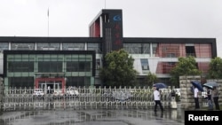 中国长春长生生物科技有限责任公司的大门 (2018年7月26日)