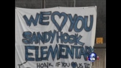 奥巴马将赴康州安抚受枪击案震撼小镇居民 奥巴马将赴康州安抚受枪击案震撼小镇居民