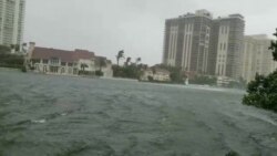 Video mưa bão tràn vào Miami, Florida Video mưa bão tràn vào Miami, Florida