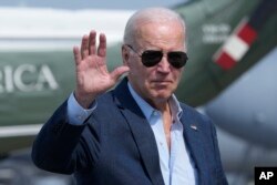 拜登总统在加州的一个空军基地。(2023年6月19日)