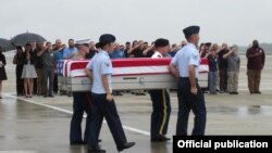 Cơ quan Tìm kiếm Tù binh và Người mất tích thuộc Bộ Quốc phòng Hoa Kỳ (DPAA) cùng Văn phòng Tìm kiếm Người mất tích Việt Nam (VNOSMP) đã tổ chức lễ hồi hương hài cốt quân nhân Mỹ tại Sân bay Quốc tế Đà Nẵng.