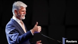 捷克共和国总统当选人帕维尔(Petr Pavel)胜选后与台湾的总统蔡英文通电话,承诺进一步发展双边关系。