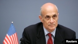 2008年10月29日,美国前国土安全部长迈克尔·切尔托夫