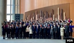 香港全体立法会议员8月3日发表联署声明强烈谴责佩洛西窜访台湾 (美国之音/汤惠芸)