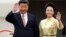 中国国家主席习近平携夫人彭丽媛抵达越南首都河内访问(2015年11月5日)