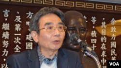 陈奎德教授讲演(美国之音国符拍摄)