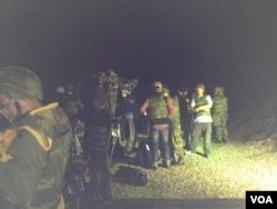 这些是记者不是军人(美国之音杨晨拍摄)