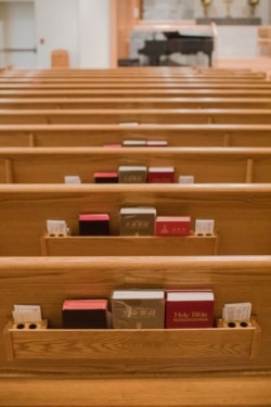 华盛顿中国城的教堂是许多居民周末相聚的场所。(美国之音记者文灏拍摄)