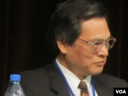 陈明通: 台湾大学国发所教授,前陆委会主委(美国之音张佩芝拍摄)