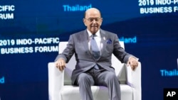 美国商务部长罗斯在泰国出席印太商业论坛。(2019年11月4日)