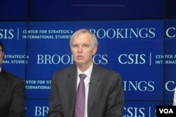 睿哲,布鲁金斯学会东亚政策中心主任 (美国之音钟辰芳拍摄)