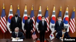 美国和韩国2021年3月18日举行外长和防长2加2会谈(路透社)