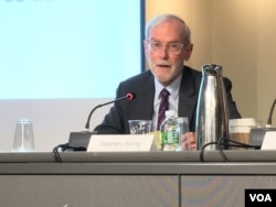 前美国在台协会台北办事处处长杨甦棣(美国之音钟辰芳拍摄)