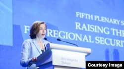 法国国防部长帕尔利2018年6月3日在香格里拉对话会上发言(IISS照片)