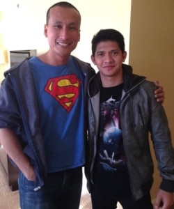 Rama Tampubolon (kiri) bersama aktor Iko Uwais (dok: Rama Tampubolon)