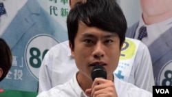 资料照:香港民主党立法会超级区议会候选人邝俊宇 (美国之音 汤惠芸拍摄)