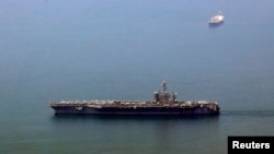 美国“卡尔·文森”号航母抵达越南中部港口城市岘港。(2018年3月5日)