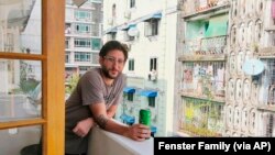 美国记者丹尼∙芬斯特在缅甸最大城市仰光。(资料照)