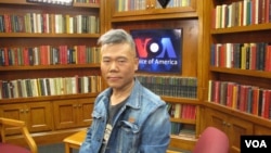 中国著名左派学者司马南在美国之音接受采访