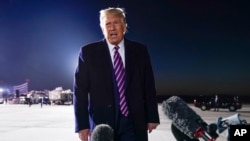 美国总统特朗普9月18日晚间就最高法院大法官金斯伯格的去世对记者发表讲话。