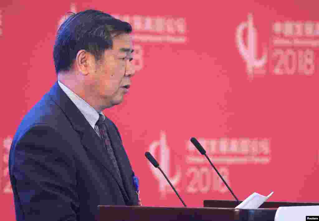 中国国家发展和改革委员会主任何立峰2018年3月25日在北京钓鱼台国宾馆举行的中国发展高层论坛(CDF)年会上发表讲话。