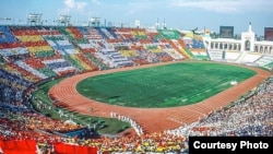 1984年奥林匹克运动会在洛杉矶纪念体育场开幕(洛杉矶市长贾西提脸书网页照片)