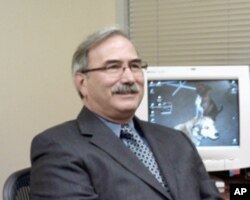 保罗•伯德罗什律师