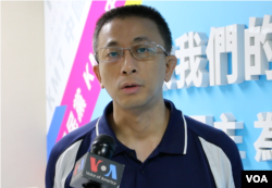 国民党文传会副主委胡文琦接受美国之音专访(美国之音黎堡摄)