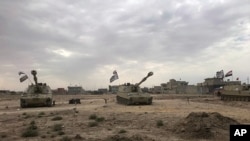 部署在基尔库克以南的巴希尔村的伊拉克坦克。(2017年10月13日)