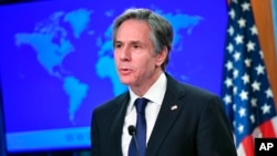 美国国务卿布林肯在国务院举行记者会,介绍新公布的《2020年各国人权报告》。(2021年3月30日)