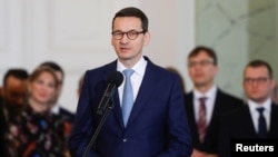 波兰总理莫拉维茨基2018年1月9日宣誓就职(路透社)