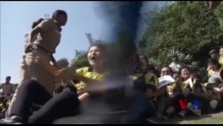 藏青会在印度中国使馆外抗议习近平访印 藏青会在印度中国使馆外抗议习近平访印