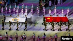 第七届世界军人运动会在武汉开幕(2019年10月18日)。中国外交部发言人赵立坚暗指美国军人在参加军运会时将新冠病毒带到武汉。