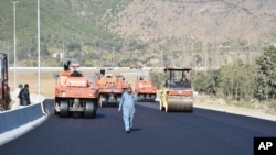 巴基斯坦哈利普尔正在进行的一带一路项目。(2017年12月22日)