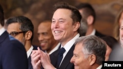 Elon Musk saat menghadiri pidato Inaugurasi Presiden AS Donald Trump di Gedung Capitol, Washington DC (foto: dok).