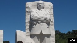 马丁.路德.金雕像(美国之音杨晨拍摄)