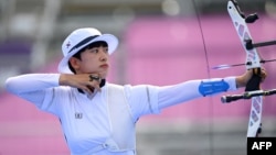 韩国射箭女选手安山在东京奥运会赛场上。(2021年7月30日)