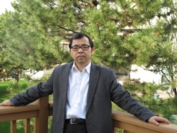 人口学家，《大国空巢》作者易富贤