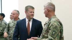 美国陆军部长麦卡锡2019年8月13日访问陆军特种作战中心(美国陆军照片)