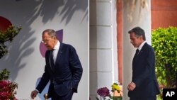 美国国务卿布林肯与俄罗斯外长拉夫罗夫参加印度20国集团外长会议。(2023年3月2日)