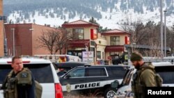 美国科罗拉多州博尔德市(Boulder)一个超市2021年3月22日发生枪击事件10人丧生(路透社)