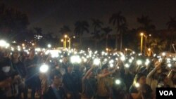 台湾民主团体隔海声援香港(美国之音许波拍摄)