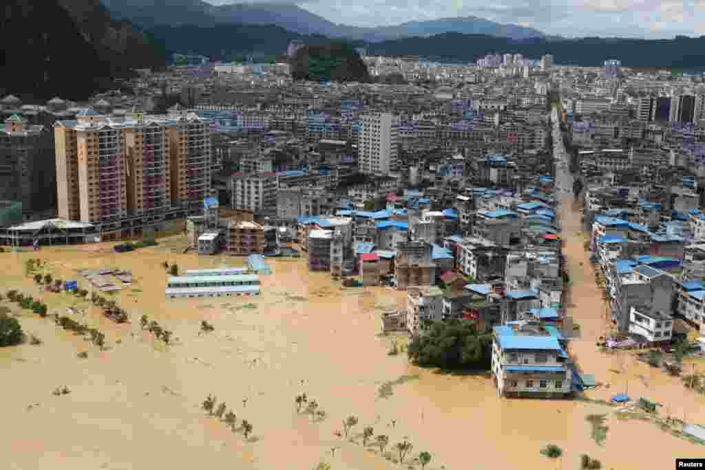 广西柳州大水漫地(2017年7月2日)