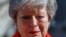 VOA连线(江静玲)：脱欧搞不定，英相宣布下台
