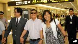 陈光诚抵达台北机场(2013年6月23日)