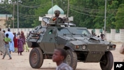 尼日利亚军队在迈杜古里市开斋节期间巡逻。(2013年8月8日资料照)