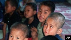 等待救助的北韩儿童( 资料照片)