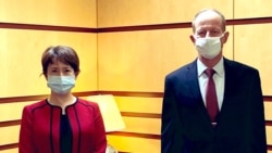 台湾驻美代表萧美琴(左)2020年7月27日在国务院拜会亚太助卿史达伟 (台湾驻美代表处推特)