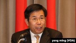 资料照:台湾教育部长潘文忠(美国之音杨明拍摄)